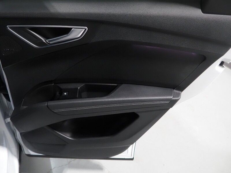 2023 Audi Q4 e-tron Premium Plus 40 RWD *NAVIGATION, VIRTUAL COCKPIT, ADAPTIVE CRUISE, SAFETY ALERTS, PANORAMA MOONROOF, LEATHER, HEATED SEATS/STEERING, SONOS AUDIO, WIRELESS CHARGING, ANDROID & APPLE Round Rock TX