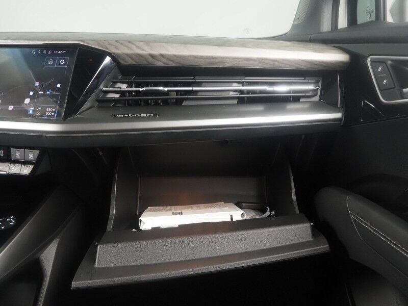 2023 Audi Q4 e-tron Premium Plus 40 RWD *NAVIGATION, VIRTUAL COCKPIT, ADAPTIVE CRUISE, SAFETY ALERTS, PANORAMA MOONROOF, LEATHER, HEATED SEATS/STEERING, SONOS AUDIO, WIRELESS CHARGING, ANDROID & APPLE Round Rock TX