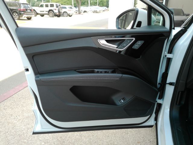 2023 Audi Q4 e-tron Premium Plus 40 RWD Plano TX