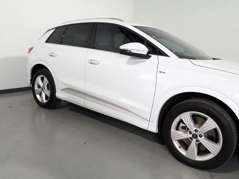 2023 Audi Q4 e-tron Premium Plus 50 Quattro *NAVIGATION, VIRTUAL COCKPIT, ADAPTIVE CRUISE, SAFETY ALERTS, PANORAMA MOONROOF, LEATHER, HEATED SEATS/STEERING, 20 INCH WHEELS, SONOS AUDIO, WIRELESS CHARGING, ANDROID & APPLE Round Rock TX