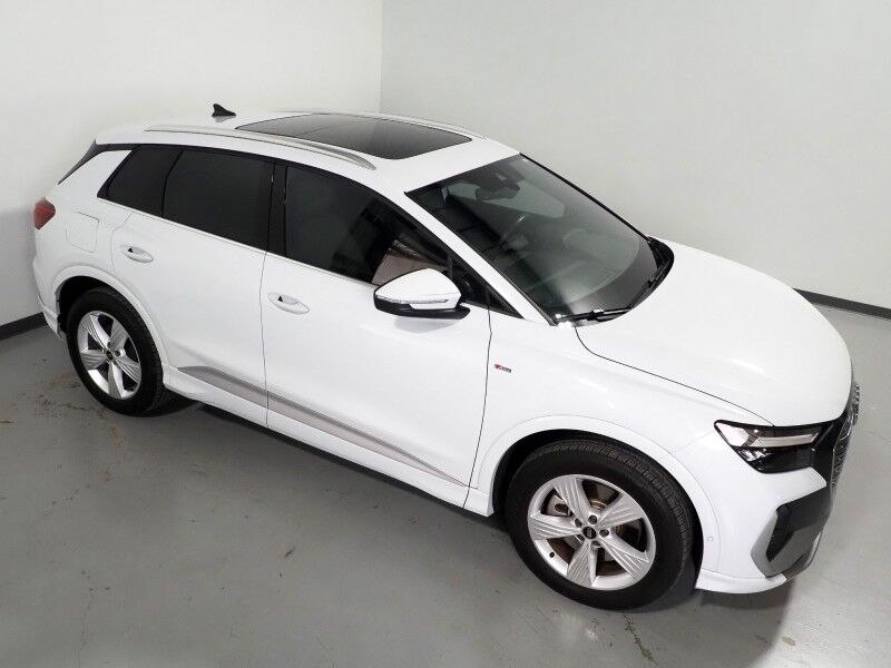 2023 Audi Q4 e-tron Premium Plus 50 Quattro *NAVIGATION, VIRTUAL COCKPIT, ADAPTIVE CRUISE, SAFETY ALERTS, PANORAMA MOONROOF, LEATHER, HEATED SEATS/STEERING, 20 INCH WHEELS, SONOS AUDIO, WIRELESS CHARGING, ANDROID & APPLE Round Rock TX