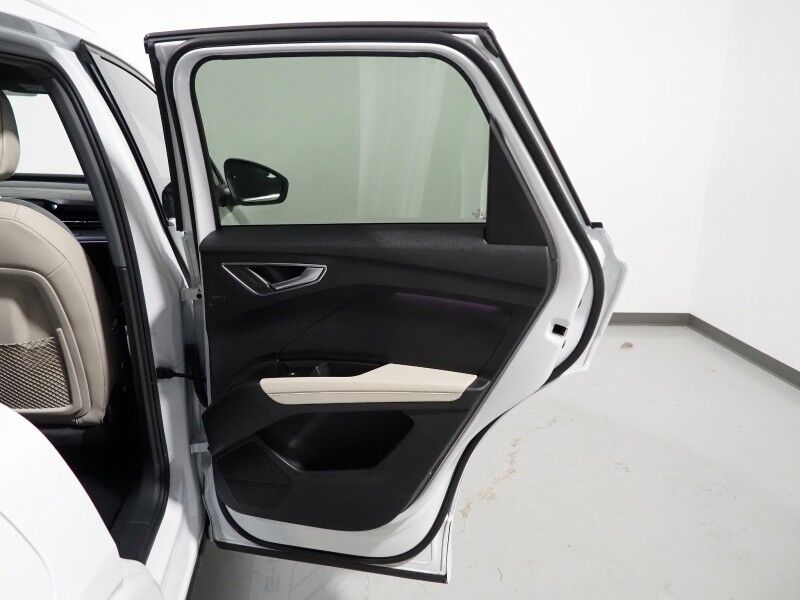 2023 Audi Q4 e-tron Premium Plus 50 Quattro *NAVIGATION, VIRTUAL COCKPIT, ADAPTIVE CRUISE, SAFETY ALERTS, PANORAMA MOONROOF, LEATHER, HEATED SEATS/STEERING, 20 INCH WHEELS, SONOS AUDIO, WIRELESS CHARGING, ANDROID & APPLE Round Rock TX