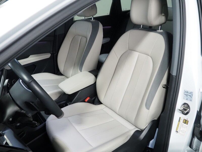 2023 Audi Q4 e-tron Premium Plus 50 Quattro *NAVIGATION, VIRTUAL COCKPIT, ADAPTIVE CRUISE, SAFETY ALERTS, PANORAMA MOONROOF, LEATHER, HEATED SEATS/STEERING, 20 INCH WHEELS, SONOS AUDIO, WIRELESS CHARGING, ANDROID & APPLE Round Rock TX