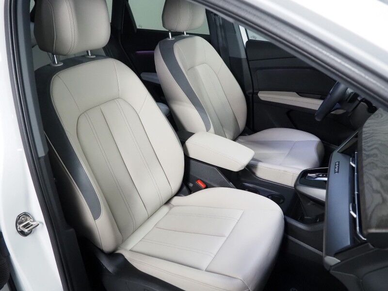 2023 Audi Q4 e-tron Premium Plus 50 Quattro *NAVIGATION, VIRTUAL COCKPIT, ADAPTIVE CRUISE, SAFETY ALERTS, PANORAMA MOONROOF, LEATHER, HEATED SEATS/STEERING, 20 INCH WHEELS, SONOS AUDIO, WIRELESS CHARGING, ANDROID & APPLE