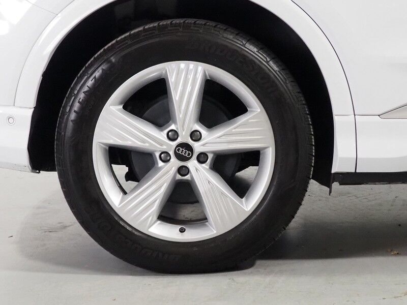 2023 Audi Q4 e-tron Premium Plus 50 Quattro *NAVIGATION, VIRTUAL COCKPIT, ADAPTIVE CRUISE, SAFETY ALERTS, PANORAMA MOONROOF, LEATHER, HEATED SEATS/STEERING, 20 INCH WHEELS, SONOS AUDIO, WIRELESS CHARGING, ANDROID & APPLE Round Rock TX