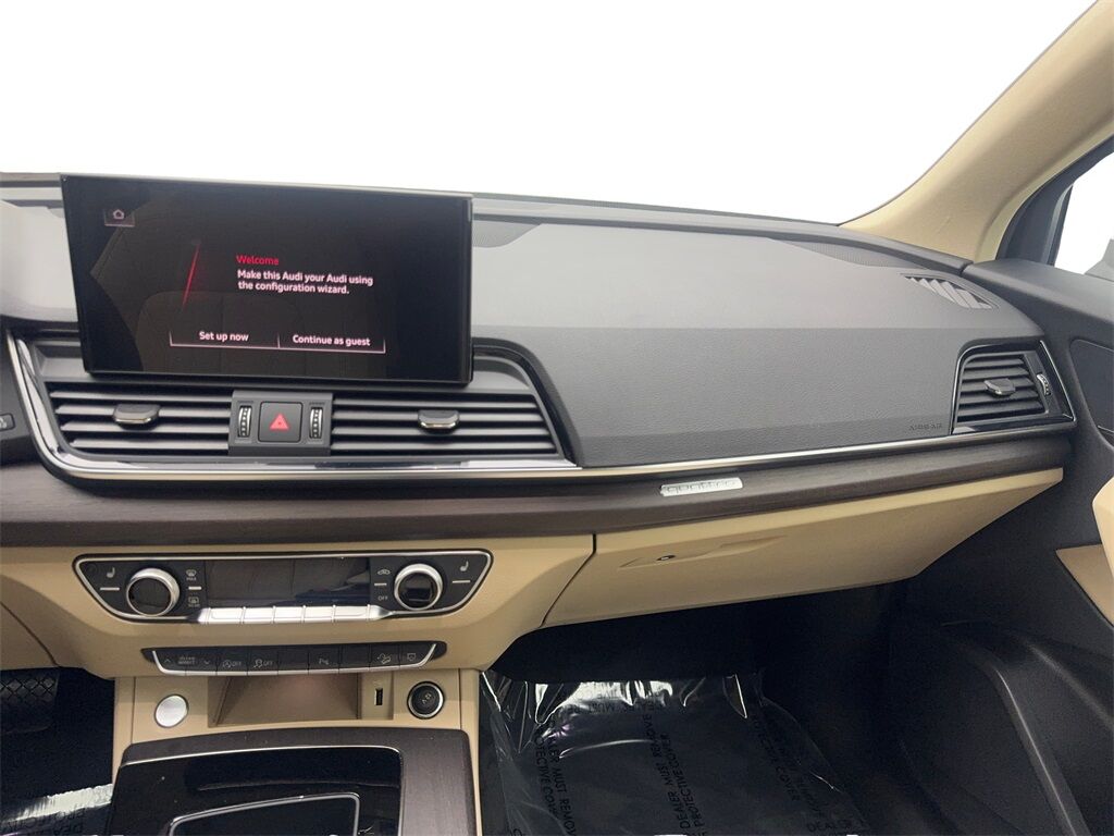 2023 Audi Q5 40 Premium CAM,PANO,HTD STS,BLIND SPOT,19&quot; WLS Irving TX