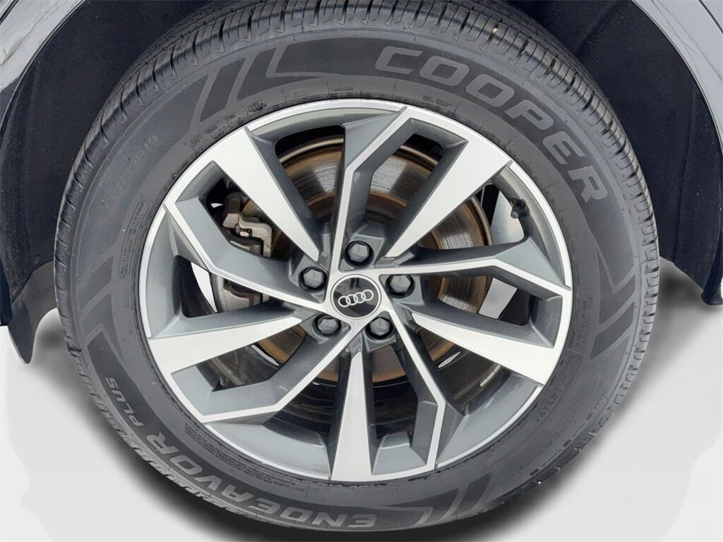 2023 Audi Q5 45 S line Premium CAM,PANO,HTD STS,BLIND SPOT,19&quot; Plano TX