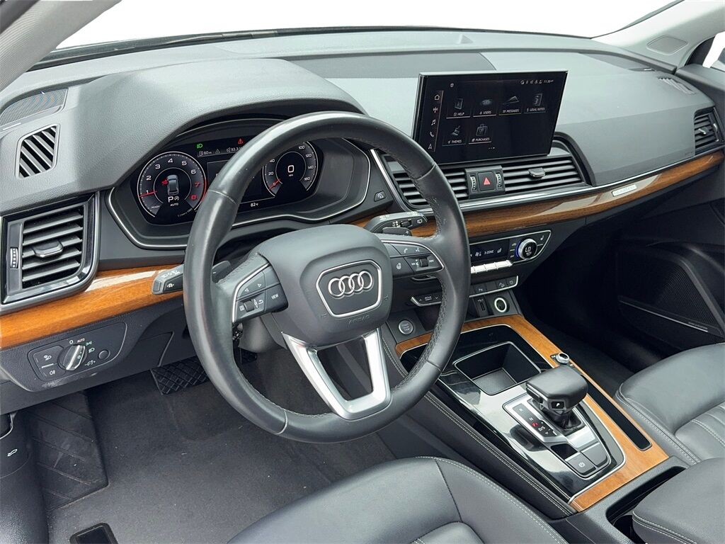 2023 Audi Q5 45 S line Premium CAM,PANO,HTD STS,BLIND SPOT,19&quot; Plano TX