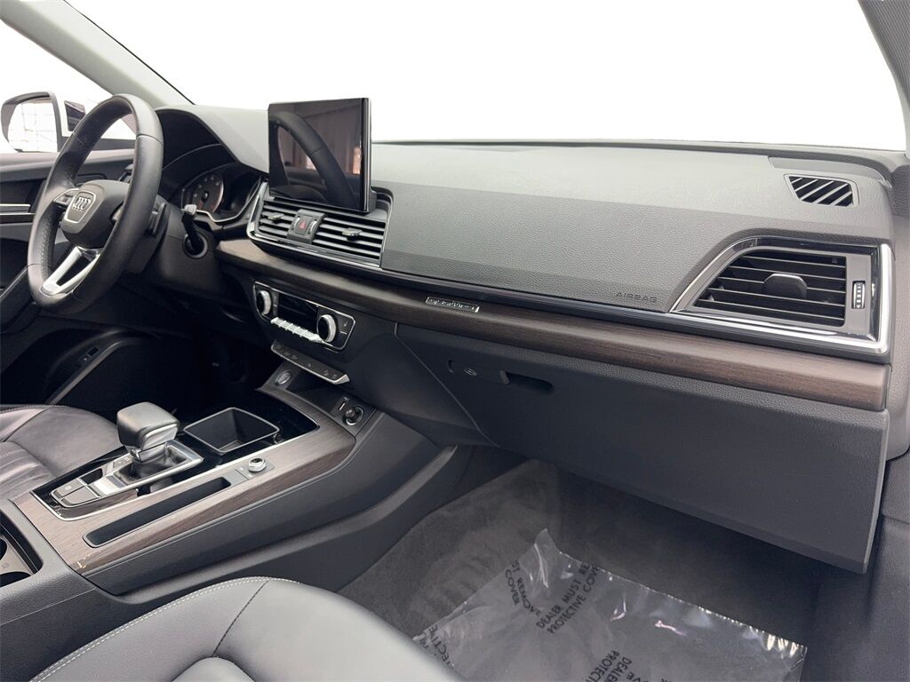 2023 Audi Q5 45 S line Premium CAM,PANO,HTD STS,BLIND SPOT,19&quot; Irving TX