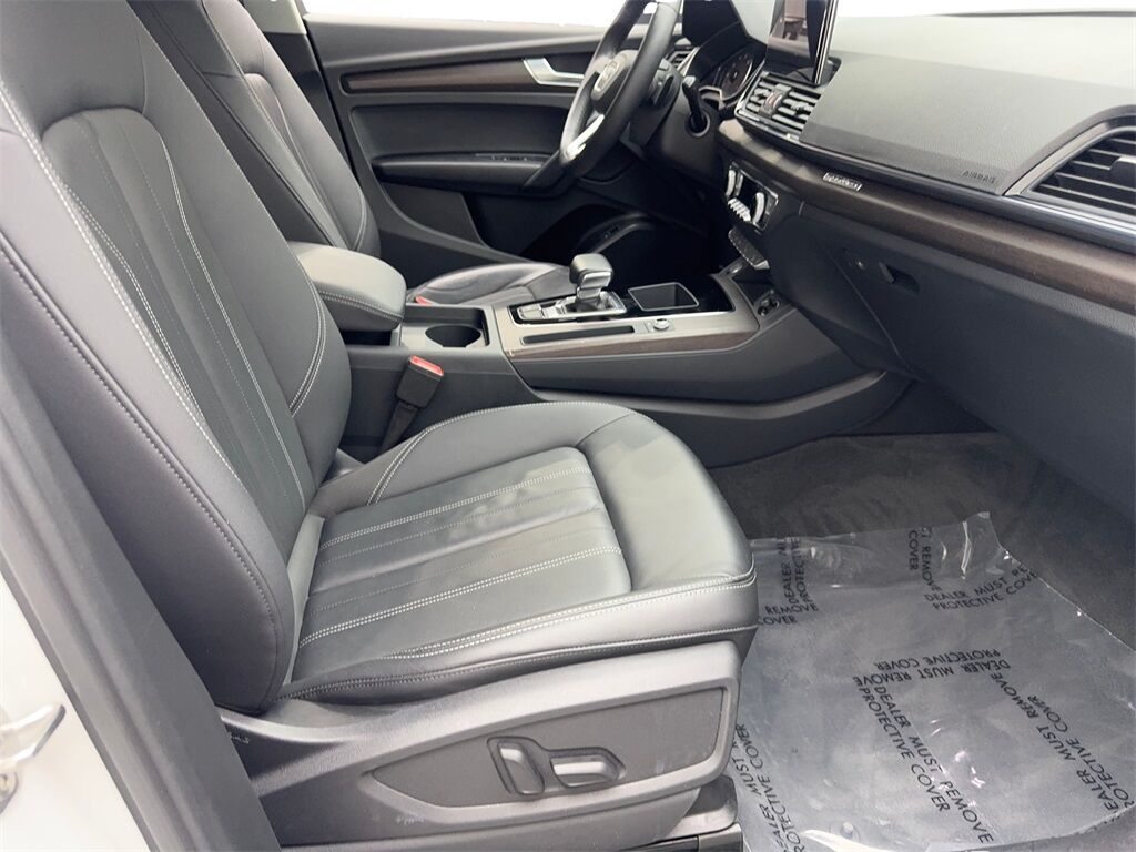 2023 Audi Q5 45 S line Premium CAM,PANO,HTD STS,BLIND SPOT,19&quot; Irving TX