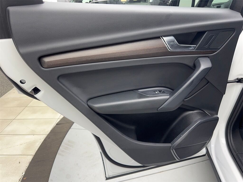 2023 Audi Q5 45 S line Premium CAM,PANO,HTD STS,BLIND SPOT,19&quot; Irving TX