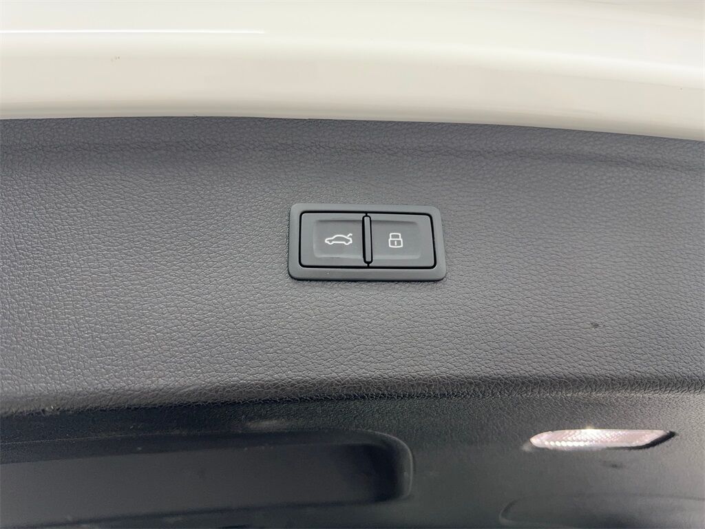 2023 Audi Q5 45 S line Premium CAM,PANO,HTD STS,BLIND SPOT,19&quot; Irving TX