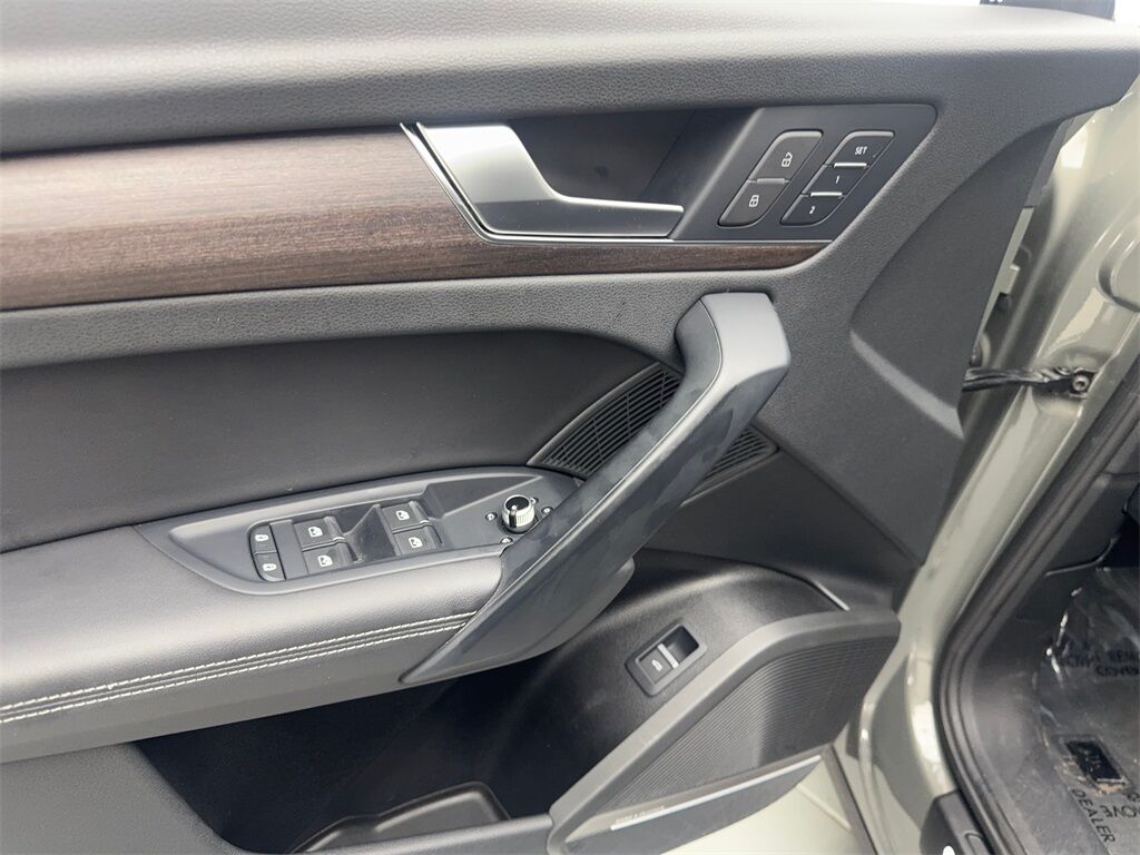 2023 Audi Q5 45 S line Premium CAM,PANO,HTD STS,BLIND SPOT,20&quot; Irving TX