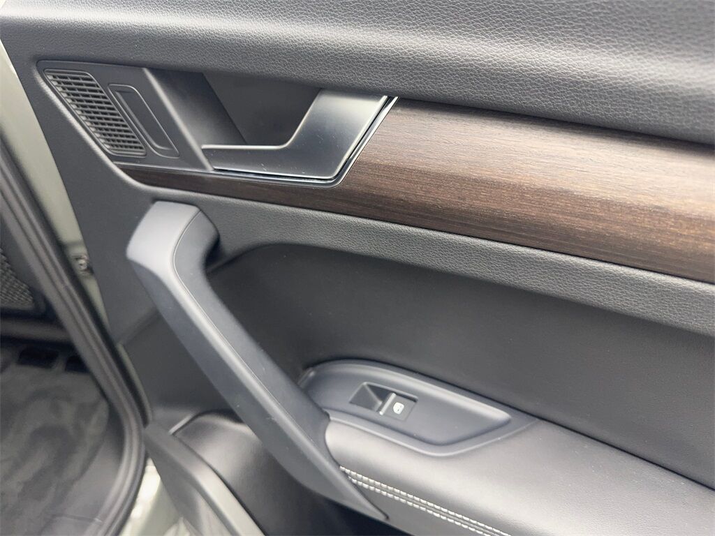 2023 Audi Q5 45 S line Premium CAM,PANO,HTD STS,BLIND SPOT,20&quot; Irving TX