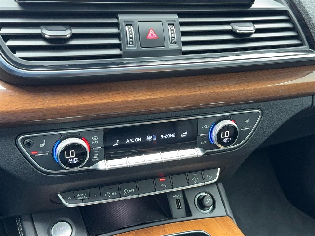 2023 Audi Q5 45 S line Premium Plus NAV,CAM,PANO,HTD STS,BLIND Plano TX