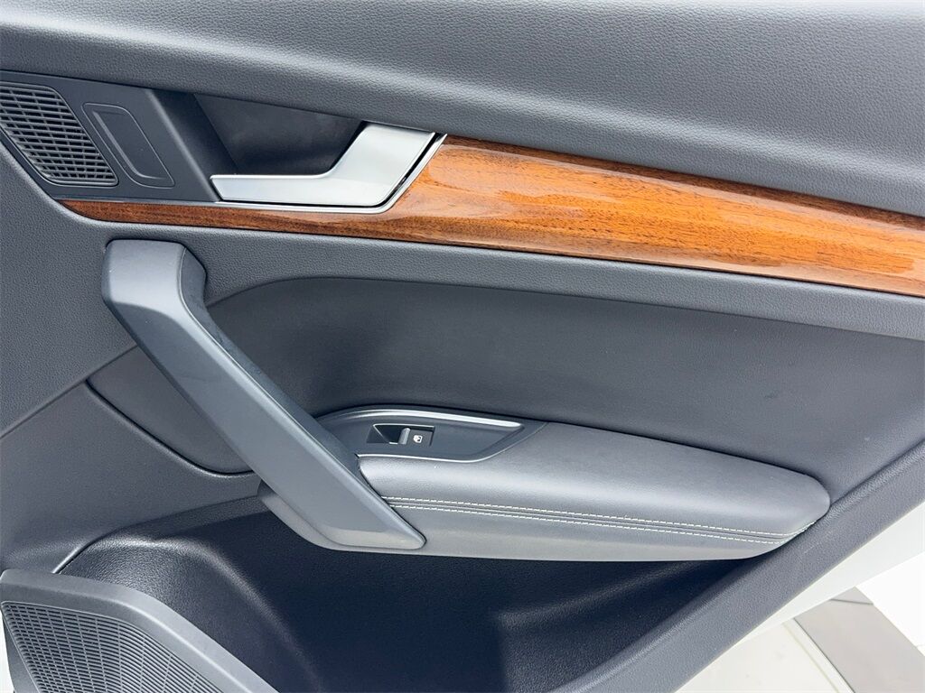 2023 Audi Q5 45 S line Premium Plus NAV,CAM,PANO,HTD STS,BLIND Plano TX