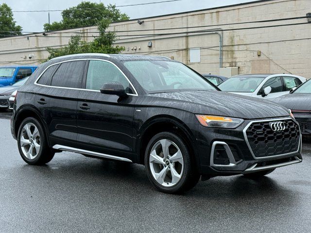 2023 Audi Q5 45 S line Premium