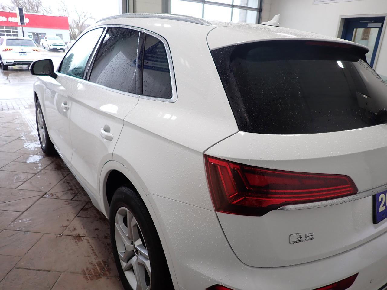 2023 Audi Q5 Komfort 4WD *HYBRID* LEATHER Listowel ON