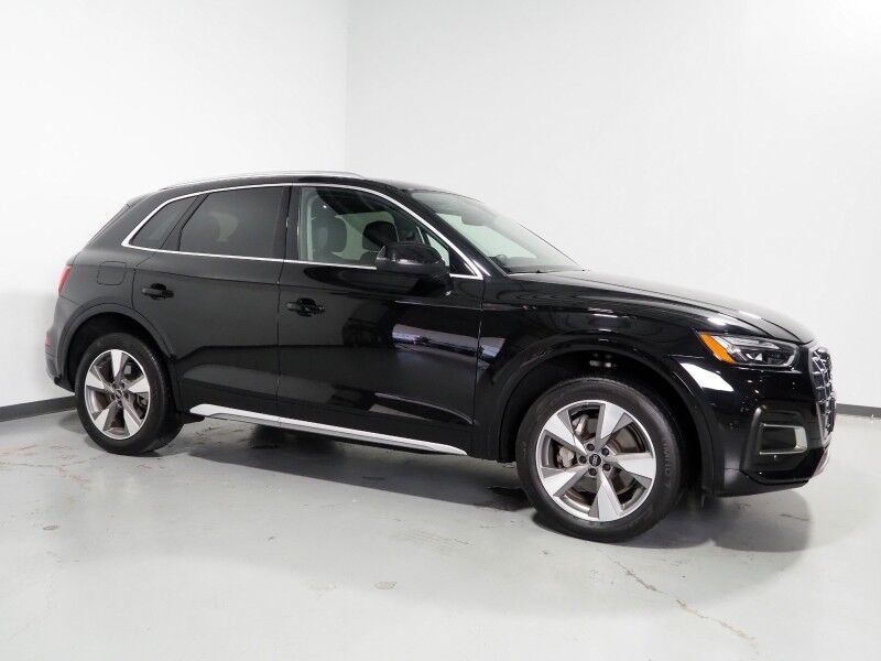 2023 Audi Q5 Premium 40 TFSI Quattro *PANORAMA MOONROOF, ADAPTIVE CRUISE, SAFETY ALERTS, BACKUP-CAMERA, COLOR TOUCHSCREEN, LEATHER, HEATED SEATS/STEERING, ADVANCED KEY, POWER LIFTGATE, 19 INCH WHEELS, APPLE CARPLAY