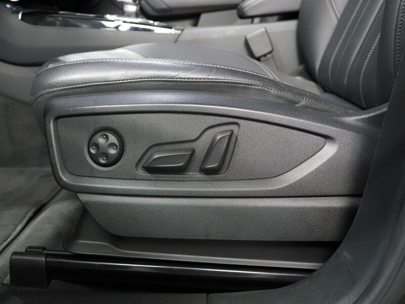 2023 Audi Q5 Premium 40 TFSI Quattro *PANORAMA MOONROOF, ADAPTIVE CRUISE, SAFETY ALERTS, BACKUP-CAMERA, COLOR TOUCHSCREEN, LEATHER, HEATED SEATS/STEERING, ADVANCED KEY, POWER LIFTGATE, 19 INCH WHEELS, APPLE CARPLAY Round Rock TX