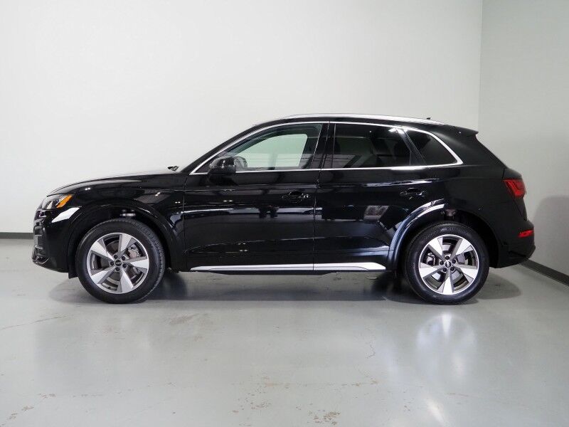 2023 Audi Q5 Premium 40 TFSI Quattro *PANORAMA MOONROOF, ADAPTIVE CRUISE, SAFETY ALERTS, BACKUP-CAMERA, COLOR TOUCHSCREEN, LEATHER, HEATED SEATS/STEERING, ADVANCED KEY, POWER LIFTGATE, 19 INCH WHEELS, APPLE CARPLAY Round Rock TX