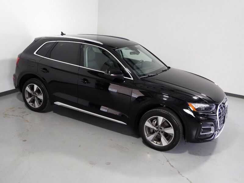 2023 Audi Q5 Premium 40 TFSI Quattro *PANORAMA MOONROOF, ADAPTIVE CRUISE, SAFETY ALERTS, BACKUP-CAMERA, COLOR TOUCHSCREEN, LEATHER, HEATED SEATS/STEERING, ADVANCED KEY, POWER LIFTGATE, 19 INCH WHEELS, APPLE CARPLAY
