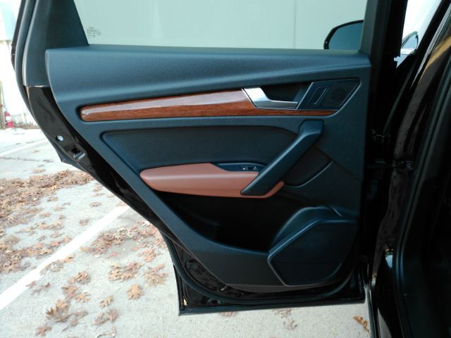 2023 Audi Q5 Premium 45 TFSI S line quattro Plano TX