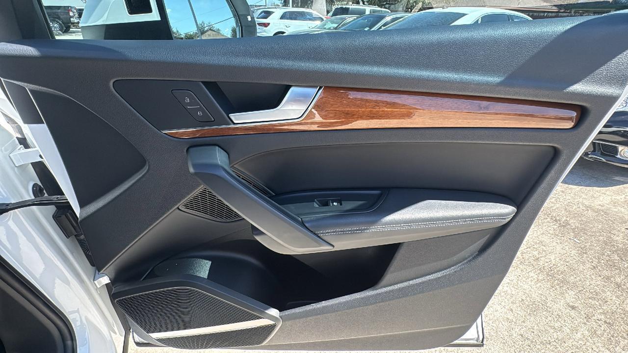 2023 Audi Q5 Premium Plus  Selma TX