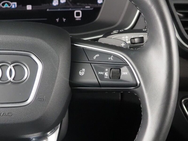 2023 Audi Q5 S line Premium Plus 45 TFSI Quattro *NAVIGATION, VIRTUAL COCKPIT, ADAPTIVE CRUISE, SAFETY ALERTS, 360 VIEW CAMERAS, COLOR TOUCHSCREEN, PANORAMA MOONROOF, LEATHER, CLIMATE SEATS, HEATED STEERING, ADVANCED KEY, BANG & OLUFSEN, APPLE CARPLAY Round Rock TX