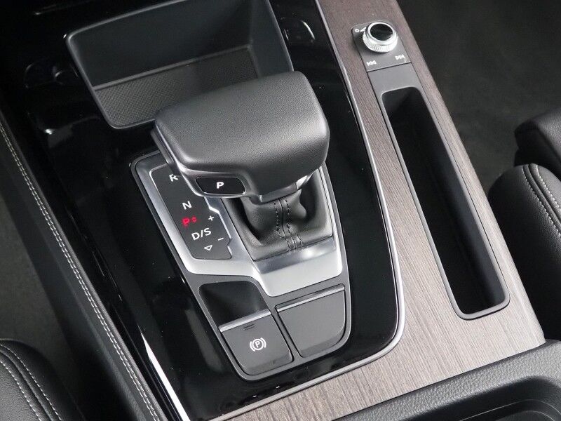 2023 Audi Q5 S line Premium Plus 45 TFSI Quattro *NAVIGATION, VIRTUAL COCKPIT, ADAPTIVE CRUISE, SAFETY ALERTS, 360 VIEW CAMERAS, COLOR TOUCHSCREEN, PANORAMA MOONROOF, LEATHER, CLIMATE SEATS, HEATED STEERING, ADVANCED KEY, BANG & OLUFSEN, APPLE CARPLAY Round Rock TX