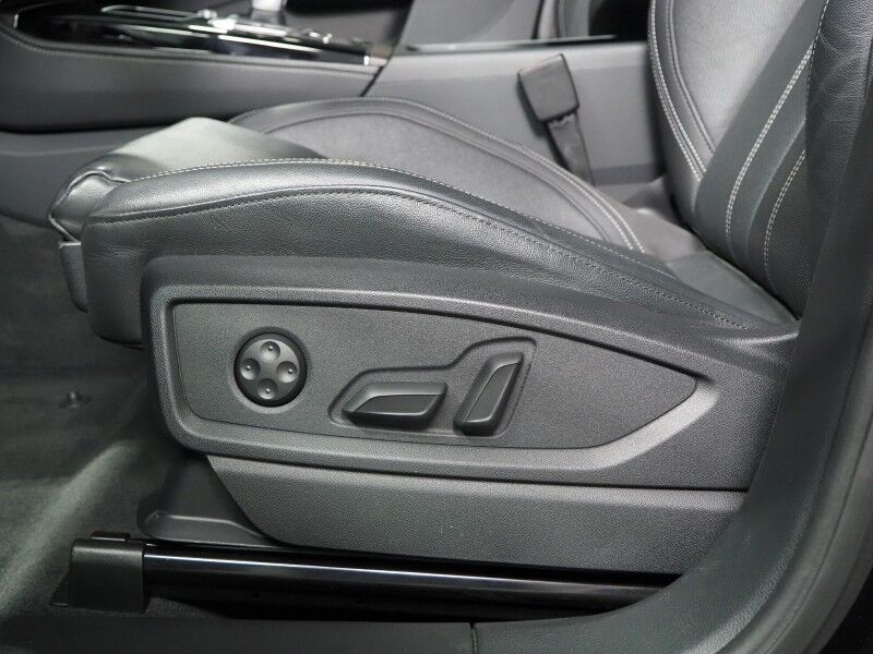 2023 Audi Q5 S line Premium Plus 45 TFSI Quattro *NAVIGATION, VIRTUAL COCKPIT, ADAPTIVE CRUISE, SAFETY ALERTS, 360 VIEW CAMERAS, COLOR TOUCHSCREEN, PANORAMA MOONROOF, LEATHER, CLIMATE SEATS, HEATED STEERING, ADVANCED KEY, BANG & OLUFSEN, APPLE CARPLAY Round Rock TX