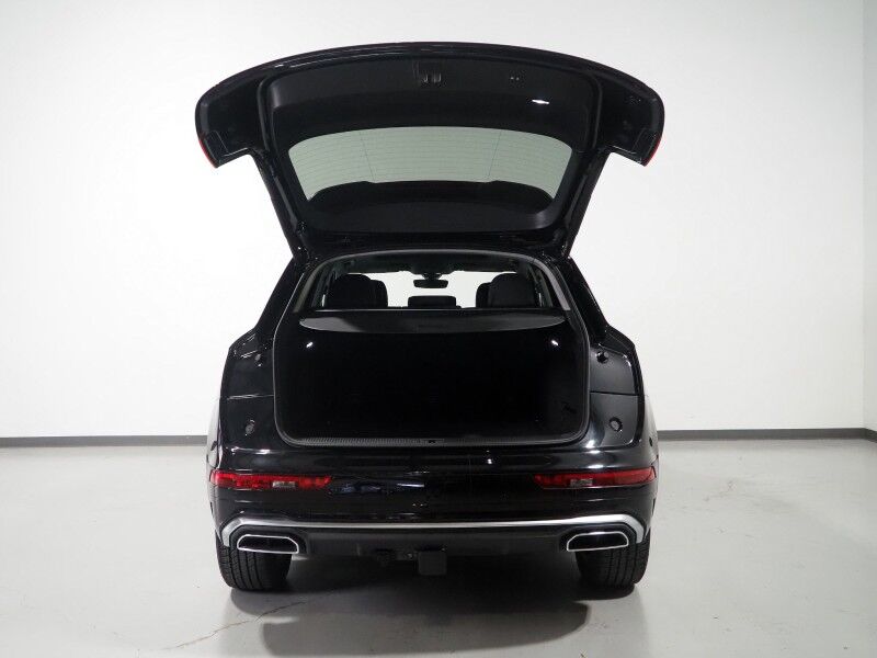 2023 Audi Q5 S line Premium Plus 45 TFSI Quattro *NAVIGATION, VIRTUAL COCKPIT, ADAPTIVE CRUISE, SAFETY ALERTS, 360 VIEW CAMERAS, COLOR TOUCHSCREEN, PANORAMA MOONROOF, LEATHER, CLIMATE SEATS, HEATED STEERING, ADVANCED KEY, BANG & OLUFSEN, APPLE CARPLAY Round Rock TX