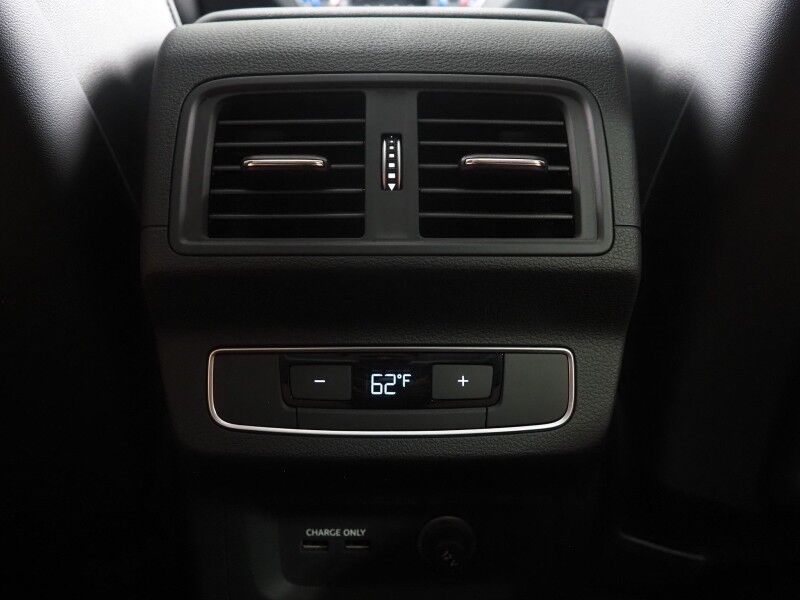 2023 Audi Q5 S line Premium Plus 45 TFSI Quattro *NAVIGATION, VIRTUAL COCKPIT, ADAPTIVE CRUISE, SAFETY ALERTS, 360 VIEW CAMERAS, COLOR TOUCHSCREEN, PANORAMA MOONROOF, LEATHER, CLIMATE SEATS, HEATED STEERING, ADVANCED KEY, BANG & OLUFSEN, APPLE CARPLAY Round Rock TX