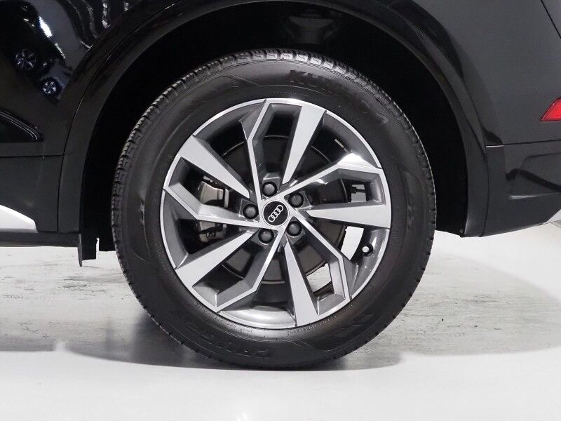 2023 Audi Q5 S line Premium Plus 45 TFSI Quattro *NAVIGATION, VIRTUAL COCKPIT, ADAPTIVE CRUISE, SAFETY ALERTS, 360 VIEW CAMERAS, COLOR TOUCHSCREEN, PANORAMA MOONROOF, LEATHER, CLIMATE SEATS, HEATED STEERING, ADVANCED KEY, BANG & OLUFSEN, APPLE CARPLAY Round Rock TX