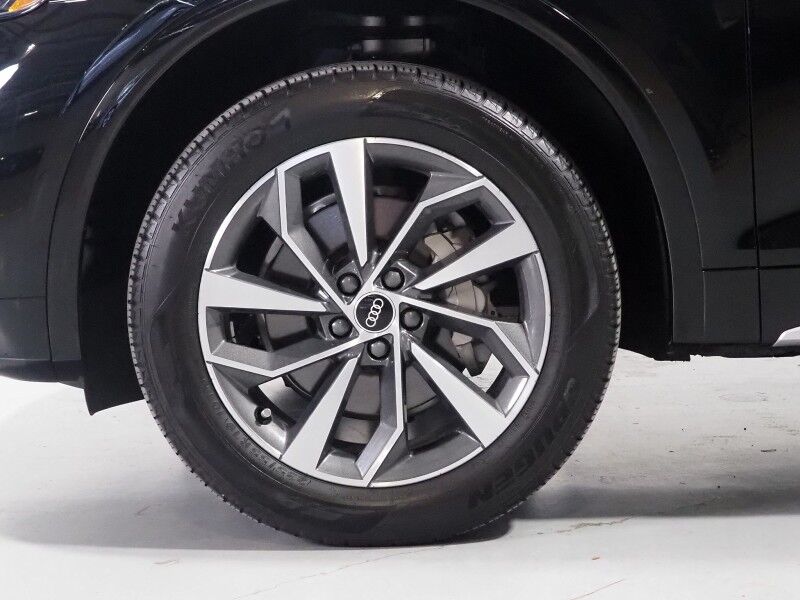 2023 Audi Q5 S line Premium Plus 45 TFSI Quattro *NAVIGATION, VIRTUAL COCKPIT, ADAPTIVE CRUISE, SAFETY ALERTS, 360 VIEW CAMERAS, COLOR TOUCHSCREEN, PANORAMA MOONROOF, LEATHER, CLIMATE SEATS, HEATED STEERING, ADVANCED KEY, BANG & OLUFSEN, APPLE CARPLAY Round Rock TX