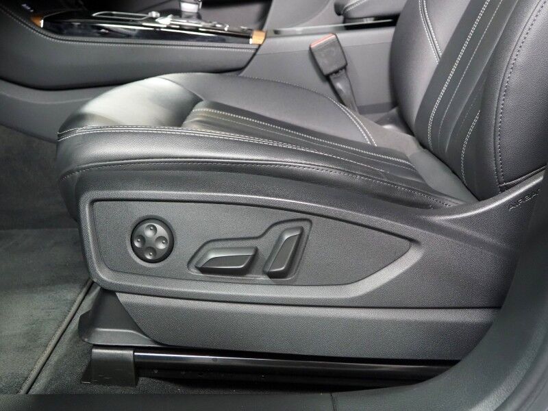 2023 Audi Q5 S line Premium Plus 45 TFSI Quattro *NAVIGATION, VIRTUAL COCKPIT, ADAPTIVE CRUISE, SAFETY ALERTS, 360 VIEW CAMERAS, COLOR TOUCHSCREEN, PANORAMA MOONROOF, LEATHER, HEATED SEATS/STEERING, ADVANCED KEY, 20 INCH WHEELS, BANG & OLUFSEN, APPLE CARPLAY Round Rock TX