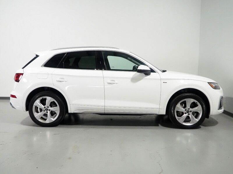 2023 Audi Q5 S line Premium Plus 45 TFSI Quattro *NAVIGATION, VIRTUAL COCKPIT, ADAPTIVE CRUISE, SAFETY ALERTS, 360 VIEW CAMERAS, COLOR TOUCHSCREEN, PANORAMA MOONROOF, LEATHER, HEATED SEATS/STEERING, ADVANCED KEY, 20 INCH WHEELS, BANG & OLUFSEN, APPLE CARPLAY Round Rock TX