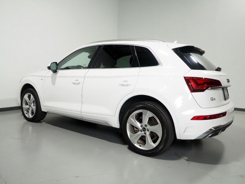 2023 Audi Q5 S line Premium Plus 45 TFSI Quattro *NAVIGATION, VIRTUAL COCKPIT, ADAPTIVE CRUISE, SAFETY ALERTS, 360 VIEW CAMERAS, COLOR TOUCHSCREEN, PANORAMA MOONROOF, LEATHER, HEATED SEATS/STEERING, ADVANCED KEY, 20 INCH WHEELS, BANG & OLUFSEN, APPLE CARPLAY Round Rock TX