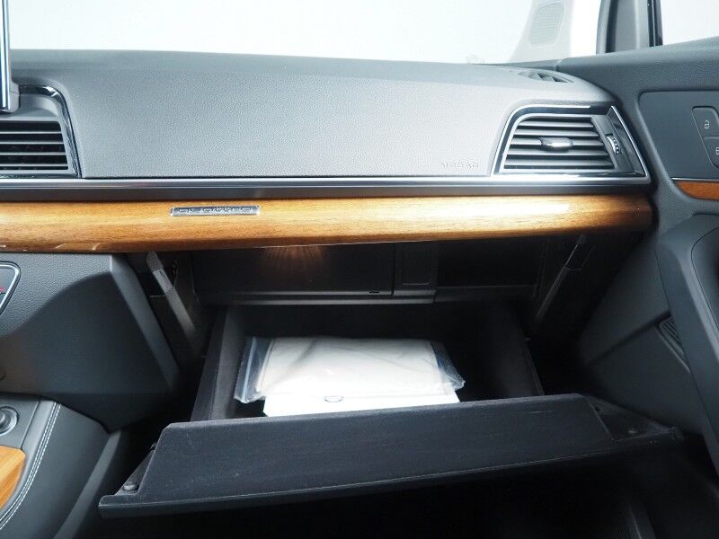 2023 Audi Q5 S line Premium Plus 45 TFSI Quattro *NAVIGATION, VIRTUAL COCKPIT, ADAPTIVE CRUISE, SAFETY ALERTS, 360 VIEW CAMERAS, COLOR TOUCHSCREEN, PANORAMA MOONROOF, LEATHER, HEATED SEATS/STEERING, ADVANCED KEY, 20 INCH WHEELS, BANG & OLUFSEN, APPLE CARPLAY Round Rock TX