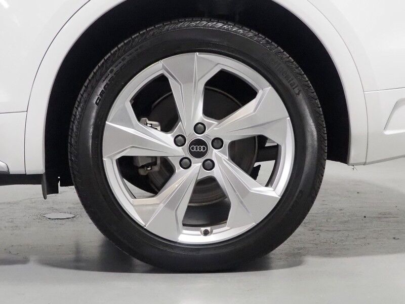 2023 Audi Q5 S line Premium Plus 45 TFSI Quattro *NAVIGATION, VIRTUAL COCKPIT, ADAPTIVE CRUISE, SAFETY ALERTS, 360 VIEW CAMERAS, COLOR TOUCHSCREEN, PANORAMA MOONROOF, LEATHER, HEATED SEATS/STEERING, ADVANCED KEY, 20 INCH WHEELS, BANG & OLUFSEN, APPLE CARPLAY Round Rock TX