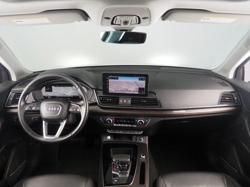 2023 Audi Q5 S line Premium Plus 45 TFSI Quattro *NAVIGATION, VIRTUAL COCKPIT, ADAPTIVE CRUISE, SAFETY ALERTS, 360 VIEW CAMERAS, COLOR TOUCHSCREEN, PANORAMA MOONROOF, LEATHER, HEATED SEATS/STEERING, ADVANCED KEY, BANG & OLUFSEN, APPLE CARPLAY