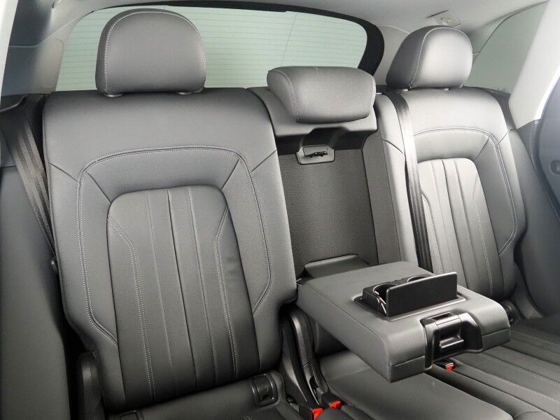2023 Audi Q5 S line Premium Plus 45 TFSI Quattro *NAVIGATION, VIRTUAL COCKPIT, ADAPTIVE CRUISE, SAFETY ALERTS, 360 VIEW CAMERAS, COLOR TOUCHSCREEN, PANORAMA MOONROOF, LEATHER, HEATED SEATS/STEERING, ADVANCED KEY, BANG & OLUFSEN, APPLE CARPLAY Round Rock TX