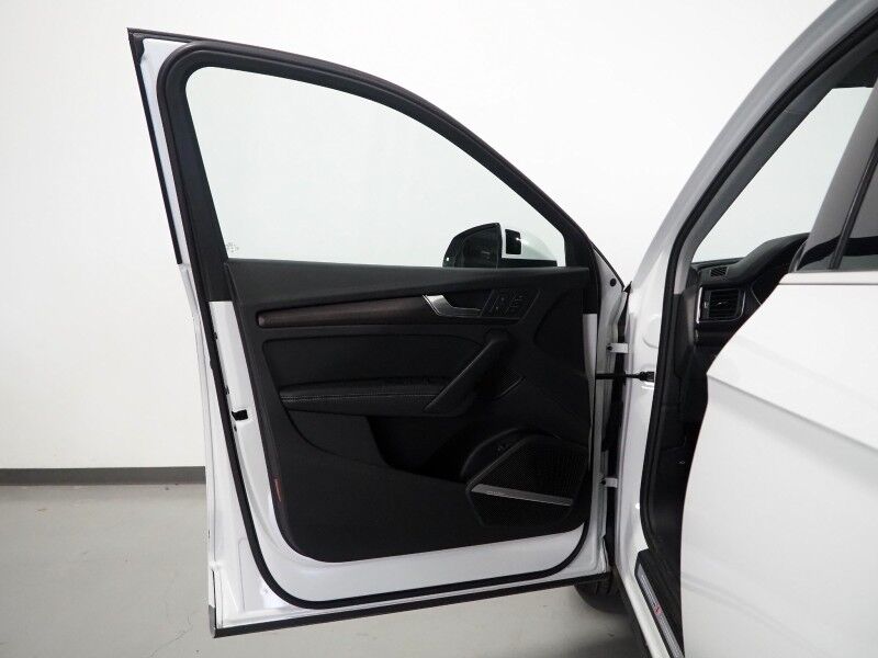 2023 Audi Q5 S line Premium Plus 45 TFSI Quattro *NAVIGATION, VIRTUAL COCKPIT, ADAPTIVE CRUISE, SAFETY ALERTS, 360 VIEW CAMERAS, COLOR TOUCHSCREEN, PANORAMA MOONROOF, LEATHER, HEATED SEATS/STEERING, ADVANCED KEY, BANG & OLUFSEN, APPLE CARPLAY Round Rock TX