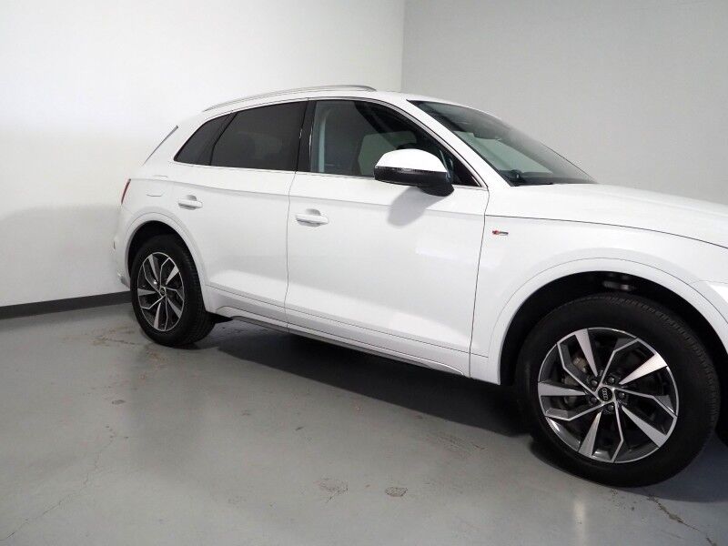 2023 Audi Q5 S line Premium Plus 45 TFSI Quattro *NAVIGATION, VIRTUAL COCKPIT, ADAPTIVE CRUISE, SAFETY ALERTS, 360 VIEW CAMERAS, COLOR TOUCHSCREEN, PANORAMA MOONROOF, LEATHER, HEATED SEATS/STEERING, ADVANCED KEY, BANG & OLUFSEN, APPLE CARPLAY Round Rock TX