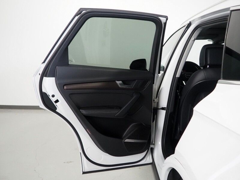 2023 Audi Q5 S line Premium Plus 45 TFSI Quattro *NAVIGATION, VIRTUAL COCKPIT, ADAPTIVE CRUISE, SAFETY ALERTS, 360 VIEW CAMERAS, COLOR TOUCHSCREEN, PANORAMA MOONROOF, LEATHER, HEATED SEATS/STEERING, ADVANCED KEY, BANG & OLUFSEN, APPLE CARPLAY Round Rock TX