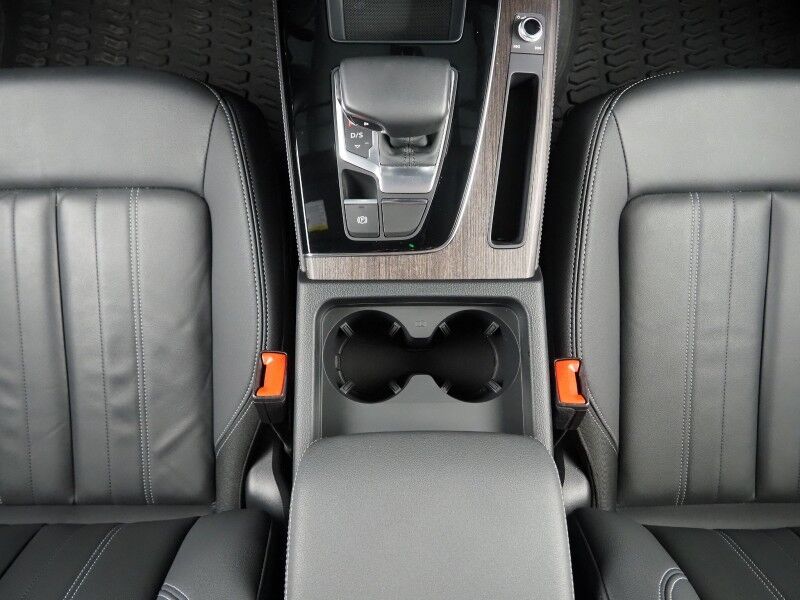 2023 Audi Q5 S line Premium Plus 45 TFSI Quattro *NAVIGATION, VIRTUAL COCKPIT, ADAPTIVE CRUISE, SAFETY ALERTS, 360 VIEW CAMERAS, COLOR TOUCHSCREEN, PANORAMA MOONROOF, LEATHER, HEATED SEATS/STEERING, ADVANCED KEY, BANG & OLUFSEN, APPLE CARPLAY Round Rock TX