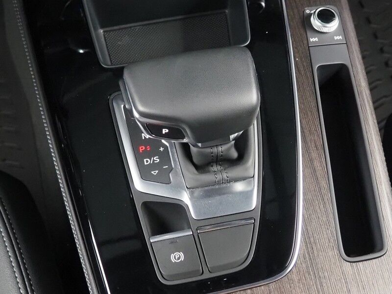 2023 Audi Q5 S line Premium Plus 45 TFSI Quattro *NAVIGATION, VIRTUAL COCKPIT, ADAPTIVE CRUISE, SAFETY ALERTS, 360 VIEW CAMERAS, COLOR TOUCHSCREEN, PANORAMA MOONROOF, LEATHER, HEATED SEATS/STEERING, ADVANCED KEY, BANG & OLUFSEN, APPLE CARPLAY Round Rock TX