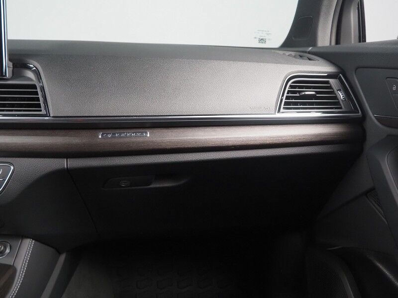 2023 Audi Q5 S line Premium Plus 45 TFSI Quattro *NAVIGATION, VIRTUAL COCKPIT, ADAPTIVE CRUISE, SAFETY ALERTS, 360 VIEW CAMERAS, COLOR TOUCHSCREEN, PANORAMA MOONROOF, LEATHER, HEATED SEATS/STEERING, ADVANCED KEY, BANG & OLUFSEN, APPLE CARPLAY Round Rock TX