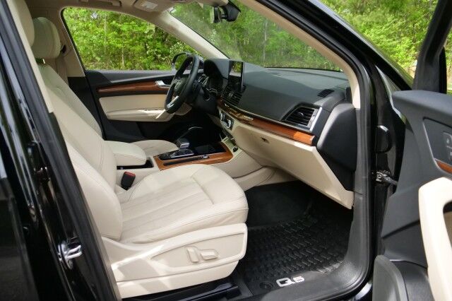 2023 Audi Q5 S line Premium Plus Quattro / Nav Package! High Point NC