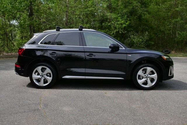 2023 Audi Q5 S line Premium Plus Quattro / Nav Package! High Point NC